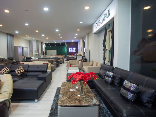 Muốn bài trí nội thất sang trọng thì nên mua sofa da hay nỉ?