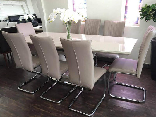 Bí quyết chọn bàn ăn cơm đẹp cho bữa cơm gia đình thêm trọn vẹn