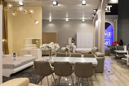 Địa điểm mua bàn ăn nhập khẩu độc quyền  tại thành phố Hồ Chí Minh