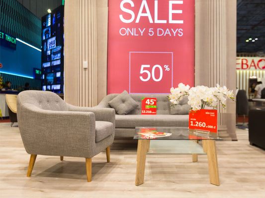 Mua ghế sofa đơn cho phòng ngủ, nên hay không?