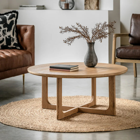 Mẹo Phối Bàn Gỗ Tròn Cafe Với Ghế Sofa Để Tạo Phong Cách Ấn Tượng