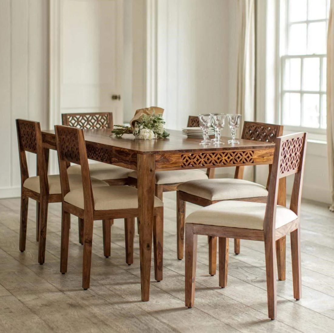 Chọn Mẫu Ghế Ăn Gỗ Đẹp Để Tạo Điểm Nhấn Cho Phòng Ăn