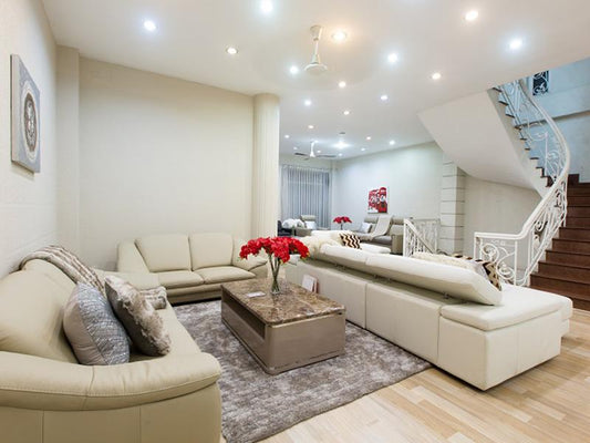 Tuyệt chiêu tạo điểm nhấn trong trang trí phòng khách nhà ống